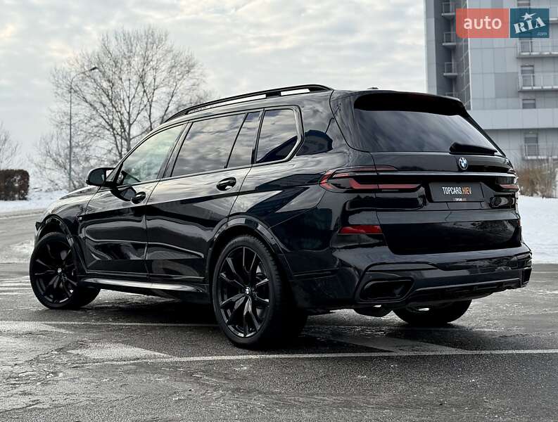 Внедорожник / Кроссовер BMW X7 2023 в Киеве