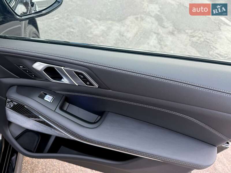 Внедорожник / Кроссовер BMW X7 2023 в Киеве