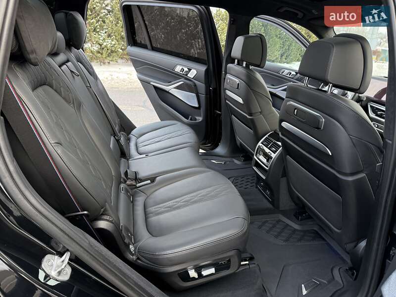 Внедорожник / Кроссовер BMW X7 2023 в Киеве