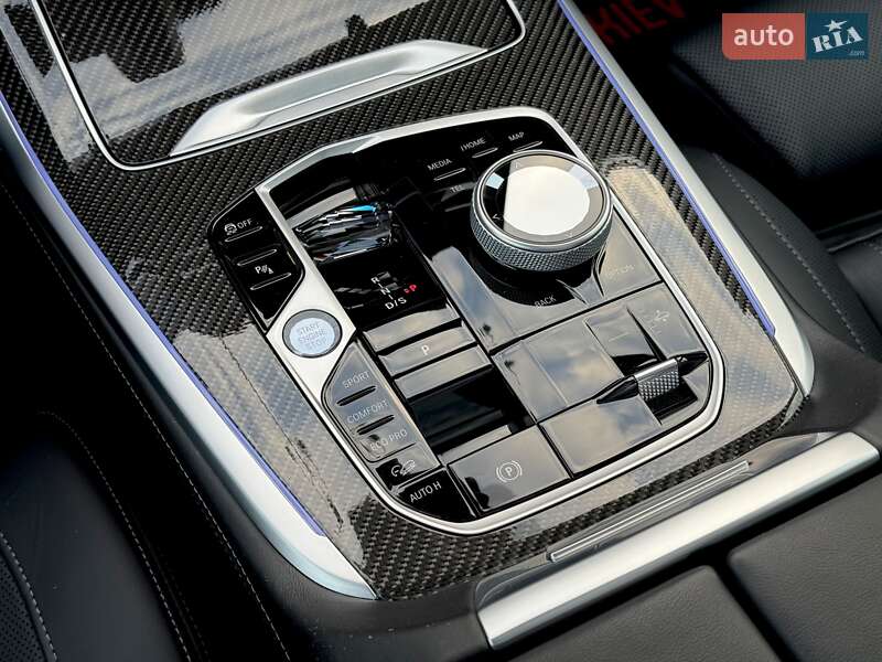 Внедорожник / Кроссовер BMW X7 2023 в Киеве