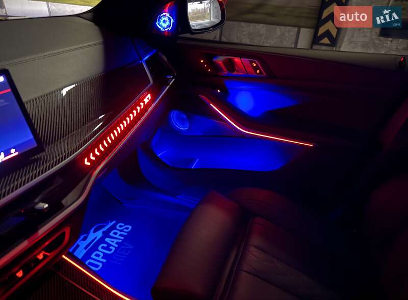 Внедорожник / Кроссовер BMW X7 2023 в Киеве