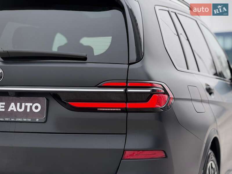 Внедорожник / Кроссовер BMW X7 2023 в Киеве