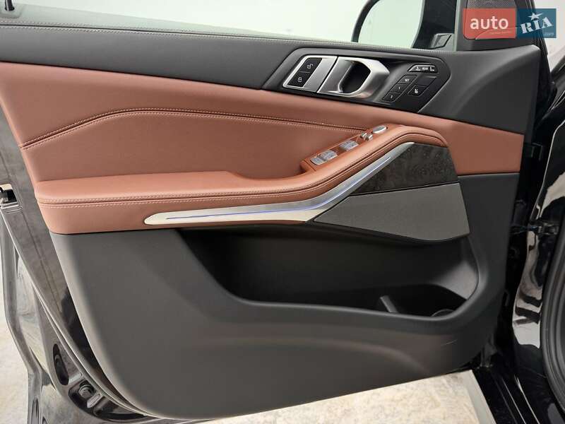 Внедорожник / Кроссовер BMW X7 2023 в Киеве