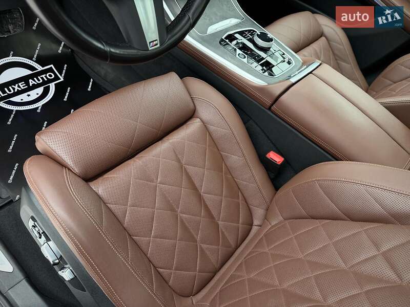 Внедорожник / Кроссовер BMW X7 2023 в Киеве