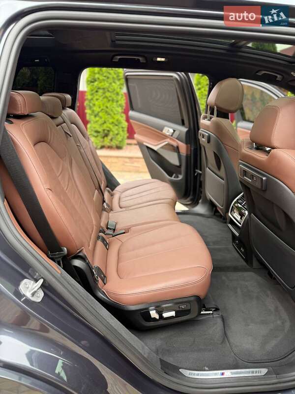Внедорожник / Кроссовер BMW X7 2021 в Чорткове