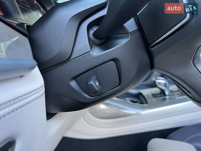 Внедорожник / Кроссовер BMW X7 2020 в Киеве