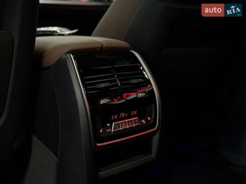Внедорожник / Кроссовер BMW X7 2025 в Тернополе