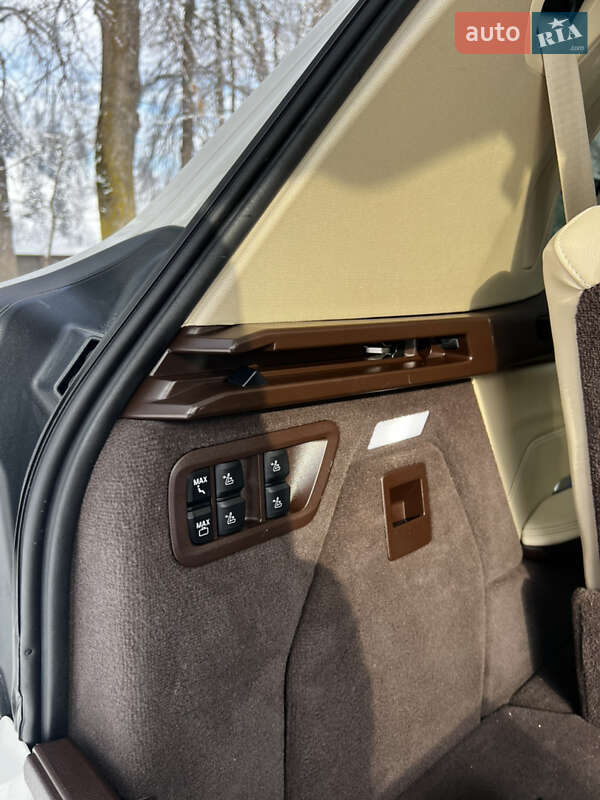 Внедорожник / Кроссовер BMW X7 2019 в Черновцах