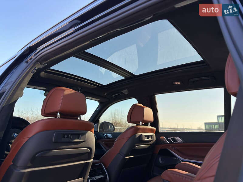 Внедорожник / Кроссовер BMW X7 2020 в Киеве