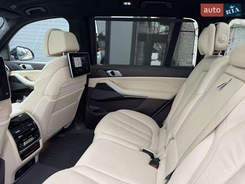 Внедорожник / Кроссовер BMW X7 2019 в Тернополе фото 25 Внедорожник / Кроссовер BMW X7 2019 в Тернополе