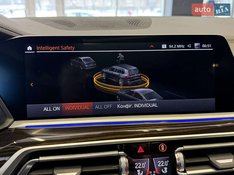 Внедорожник / Кроссовер BMW X7 2021 в Киеве