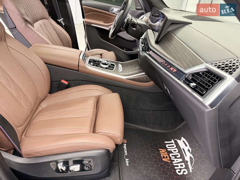 Внедорожник / Кроссовер BMW X7 2023 в Киеве
