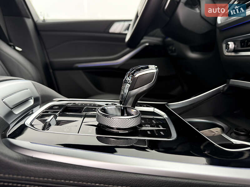 Внедорожник / Кроссовер BMW X7 2019 в Луцке