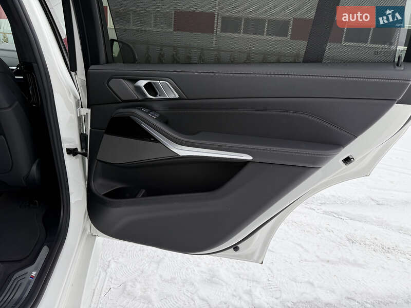 Внедорожник / Кроссовер BMW X7 2019 в Луцке