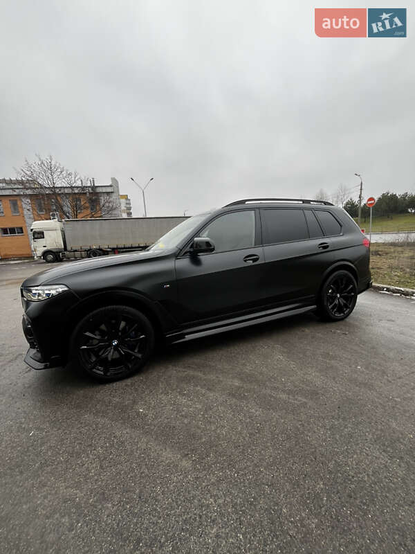 Позашляховик / Кросовер BMW X7 2022 в Дніпрі