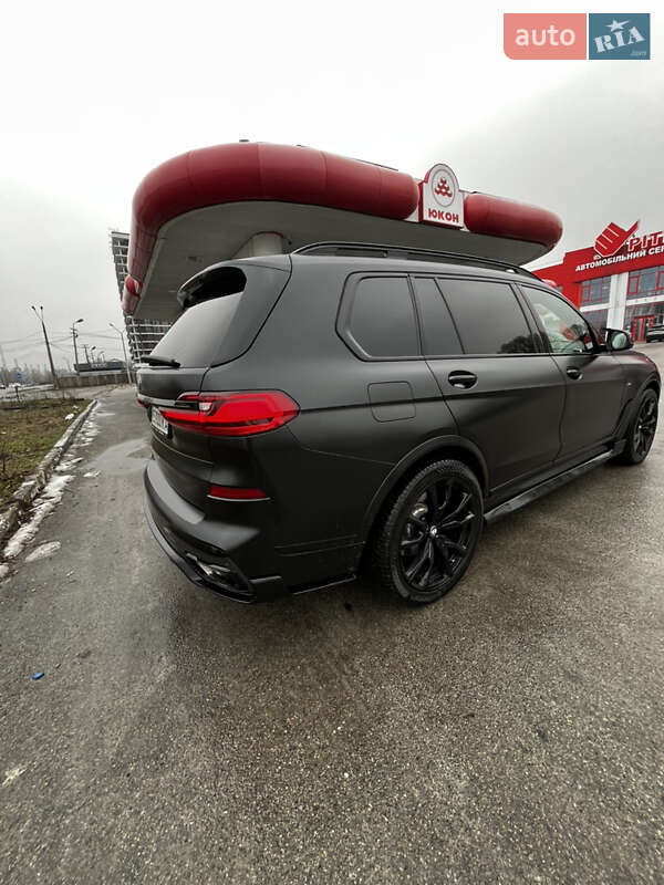 Позашляховик / Кросовер BMW X7 2022 в Дніпрі