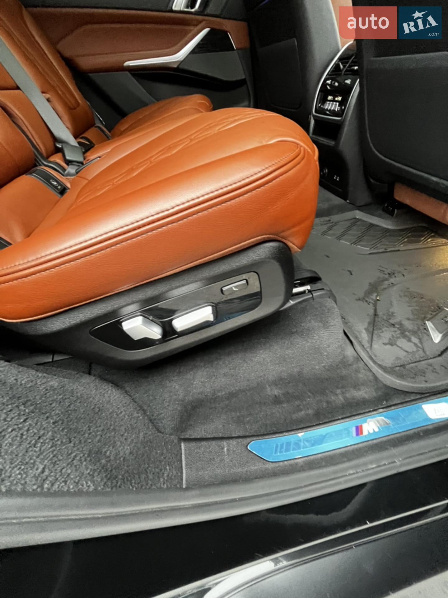 2022 BMW X7 - мініатюра 17