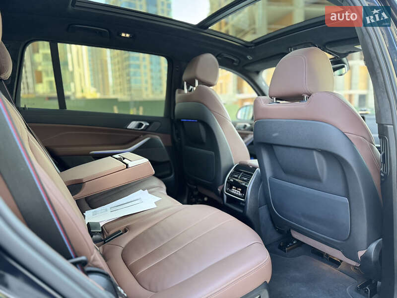 Внедорожник / Кроссовер BMW X7 2022 в Киеве