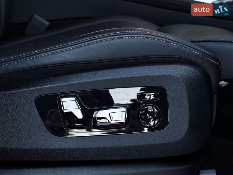 Внедорожник / Кроссовер BMW X7 2022 в Киеве