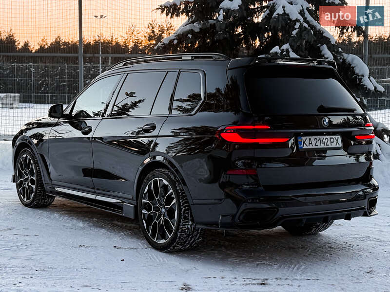 Внедорожник / Кроссовер BMW X7 2022 в Киеве