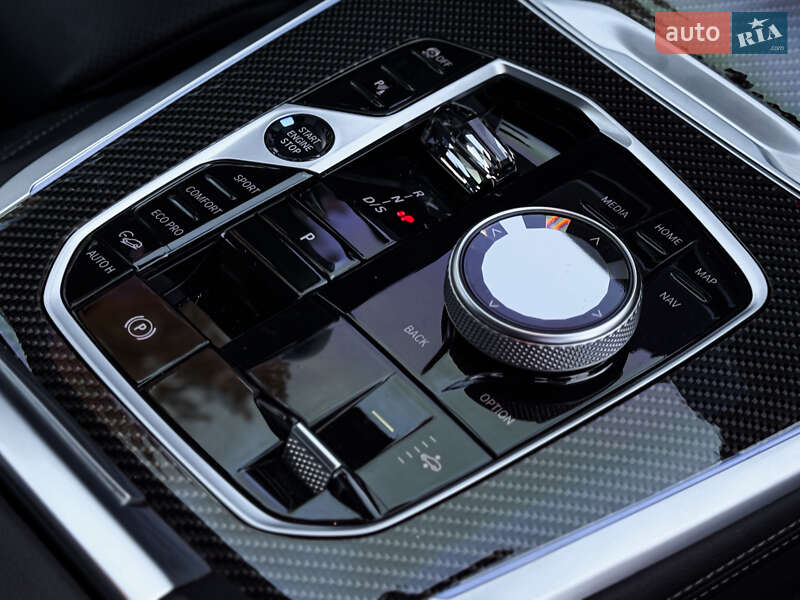 Внедорожник / Кроссовер BMW X7 2022 в Киеве