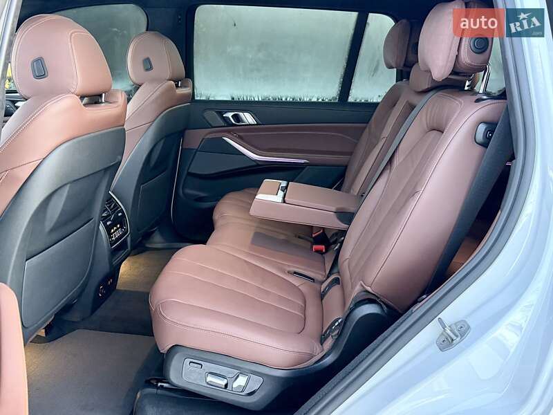 Позашляховик / Кросовер BMW X7 2022 в Києві фото 72 Позашляховик / Кросовер BMW X7 2022 в Києві