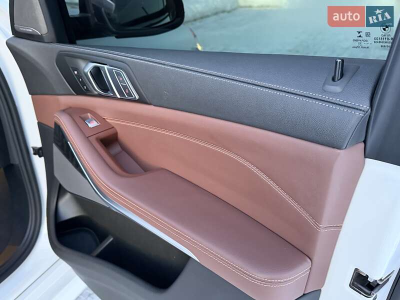 Позашляховик / Кросовер BMW X7 2022 в Києві фото 96 Позашляховик / Кросовер BMW X7 2022 в Києві