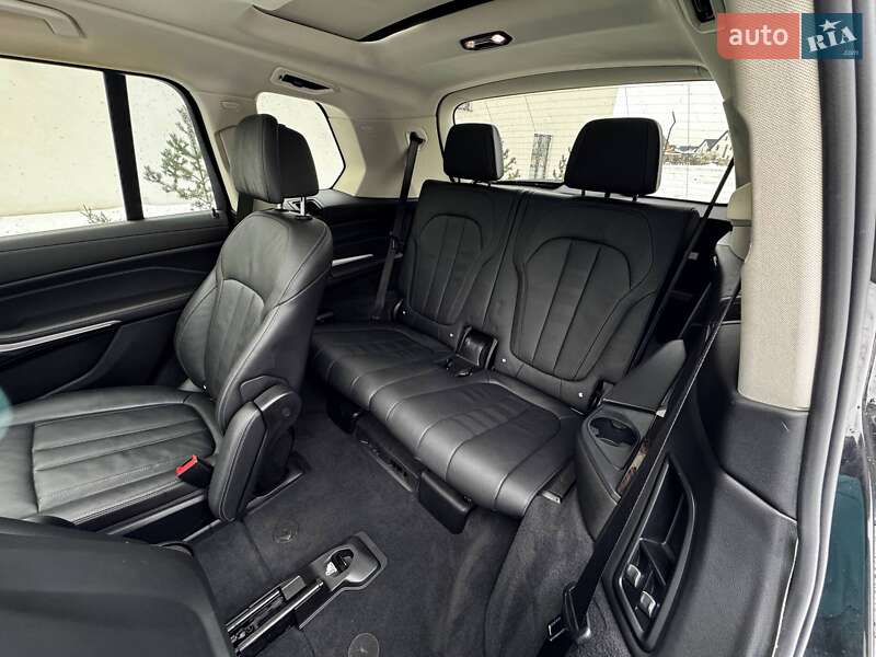 Внедорожник / Кроссовер BMW X7 2019 в Луцке
