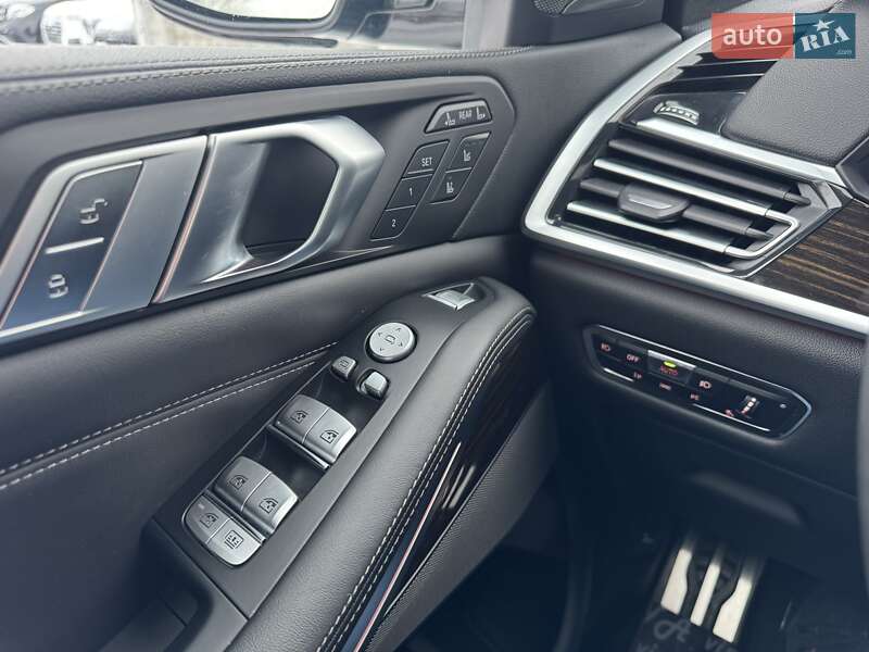 Позашляховик / Кросовер BMW X7 2019 в Тернополі фото 21 Позашляховик / Кросовер BMW X7 2019 в Тернополі