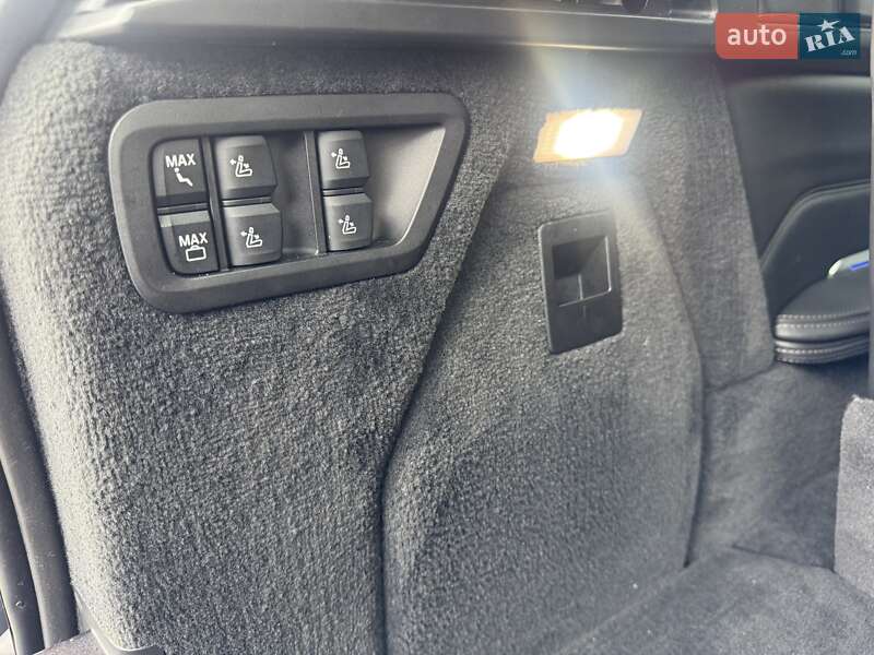 Внедорожник / Кроссовер BMW X7 2020 в Тернополе