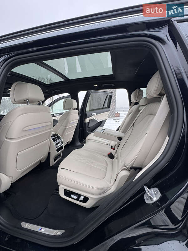 Внедорожник / Кроссовер BMW X7 2020 в Киеве