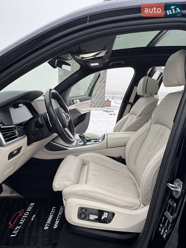 Внедорожник / Кроссовер BMW X7 2020 в Киеве