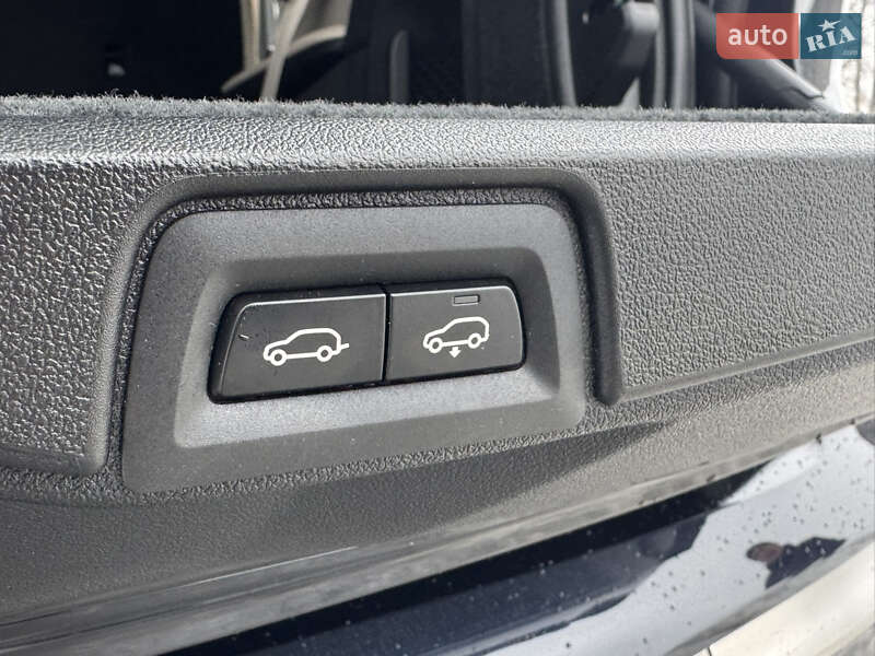 Внедорожник / Кроссовер BMW X7 2020 в Киеве