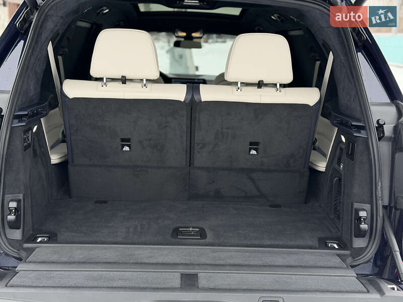 Внедорожник / Кроссовер BMW X7 2020 в Киеве