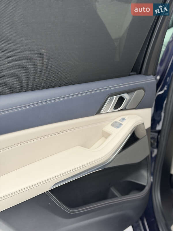 Внедорожник / Кроссовер BMW X7 2020 в Киеве