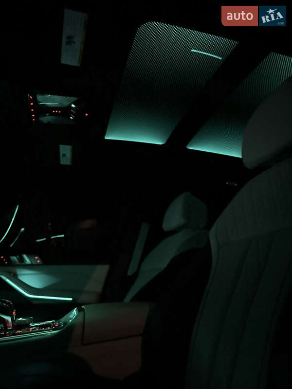 Внедорожник / Кроссовер BMW X7 2020 в Киеве