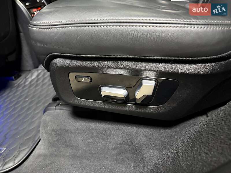Внедорожник / Кроссовер BMW X7 2022 в Киеве