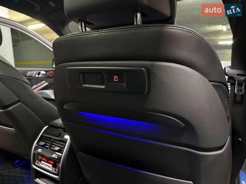 Внедорожник / Кроссовер BMW X7 2022 в Киеве