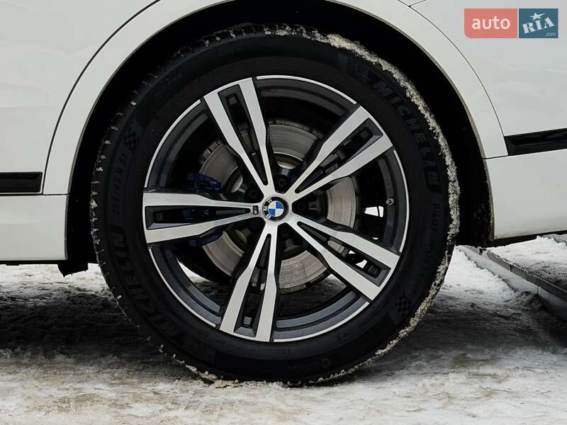 Внедорожник / Кроссовер BMW X7 2022 в Киеве