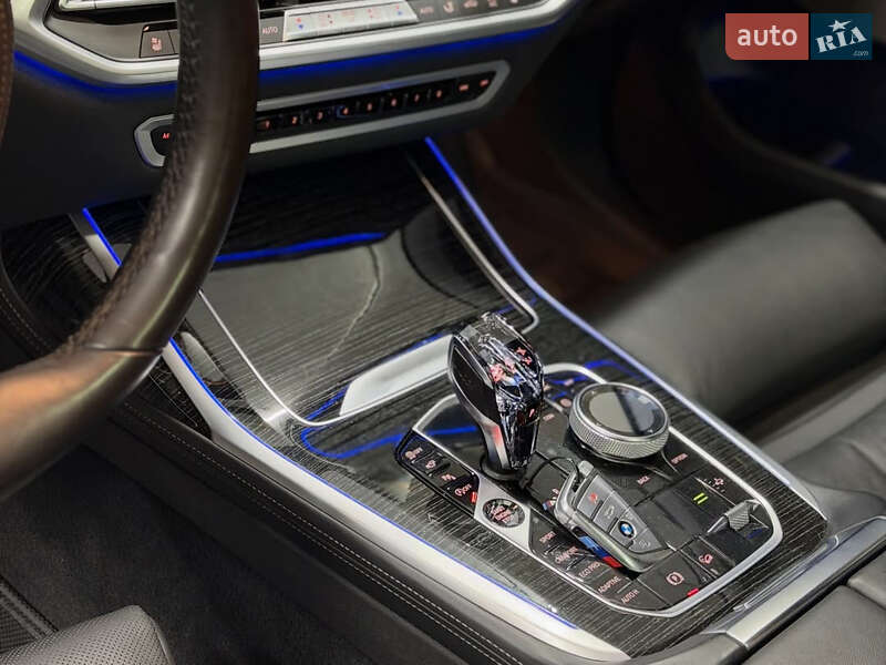 Внедорожник / Кроссовер BMW X7 2020 в Киеве