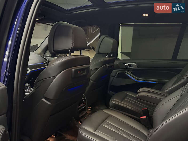 Внедорожник / Кроссовер BMW X7 2020 в Киеве