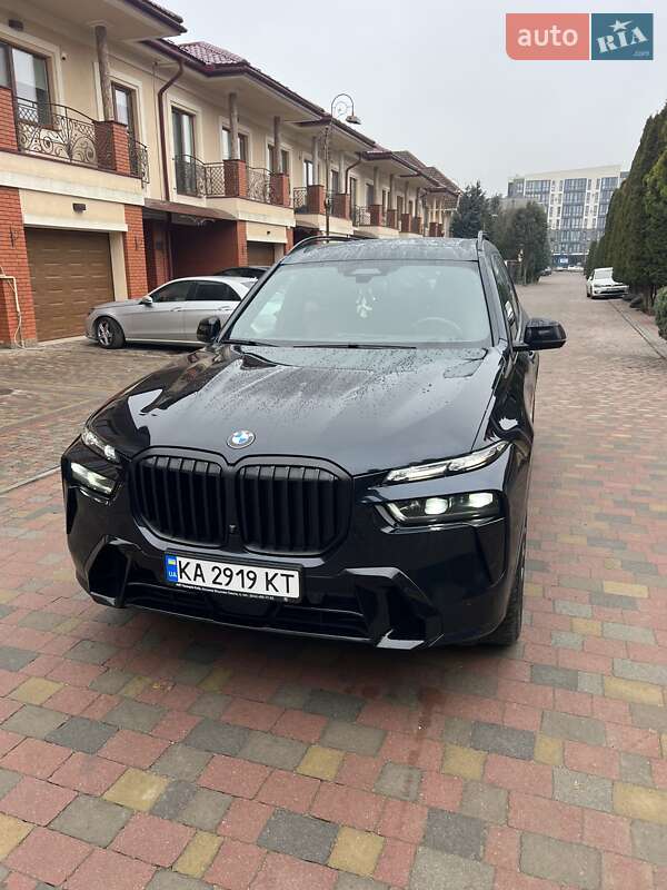 Внедорожник / Кроссовер BMW X7 2023 в Ужгороде
