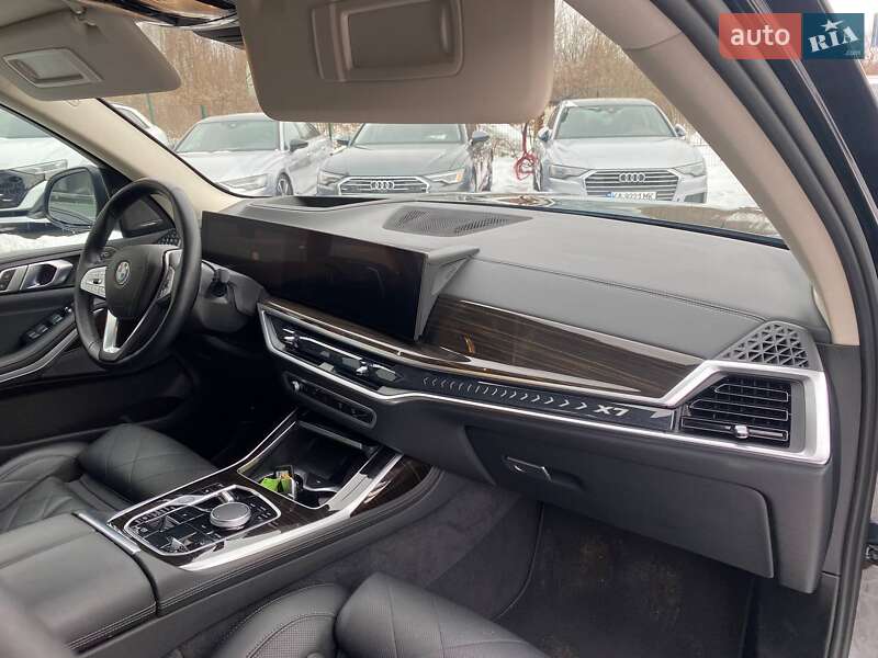 Внедорожник / Кроссовер BMW X7 2023 в Львове