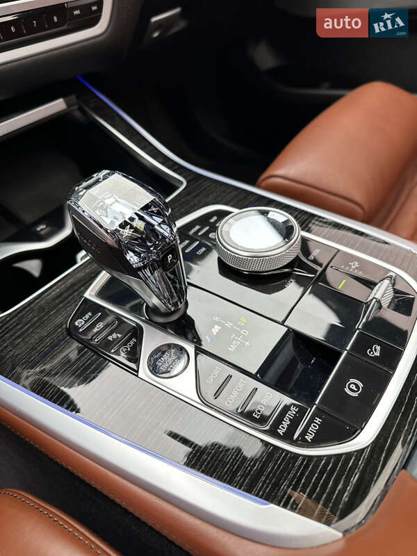 Внедорожник / Кроссовер BMW X7 2020 в Киеве