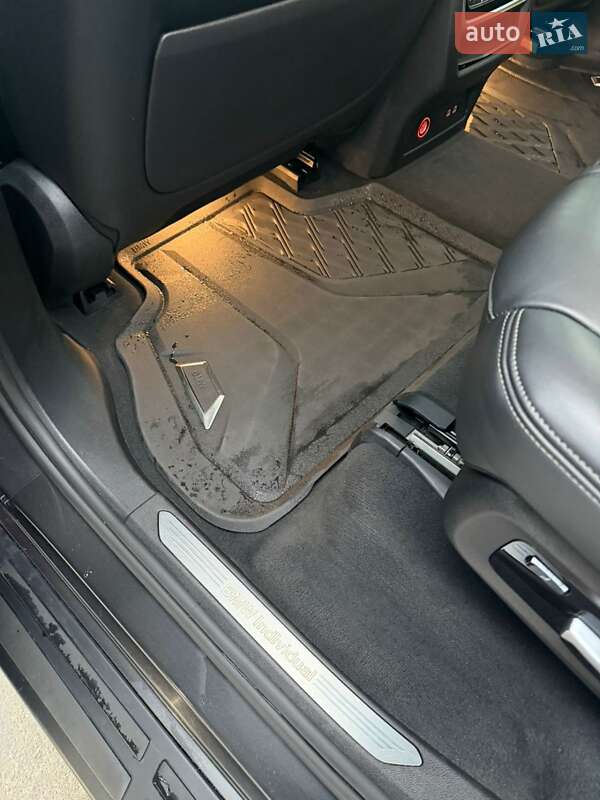 Позашляховик / Кросовер BMW X7 2020 в Києві