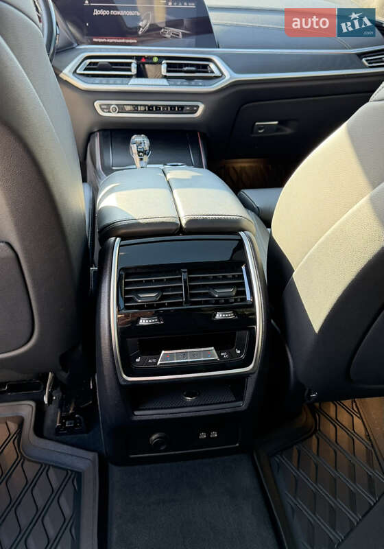 Позашляховик / Кросовер BMW X7 2022 в Києві