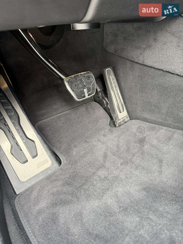 Внедорожник / Кроссовер BMW X7 2024 в Луцке