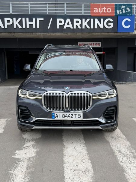 Внедорожник / Кроссовер BMW X7 2019 в Киеве