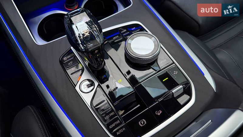 Внедорожник / Кроссовер BMW X7 2021 в Киеве