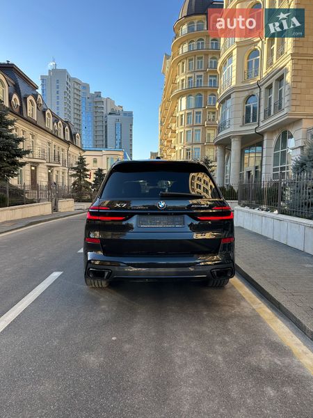 Внедорожник / Кроссовер BMW X7 2025 в Киеве